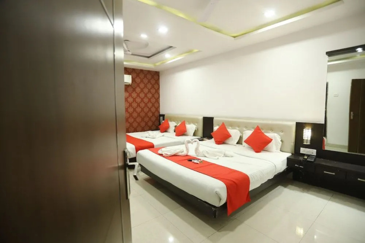 Hotel Manaal Pithampur
