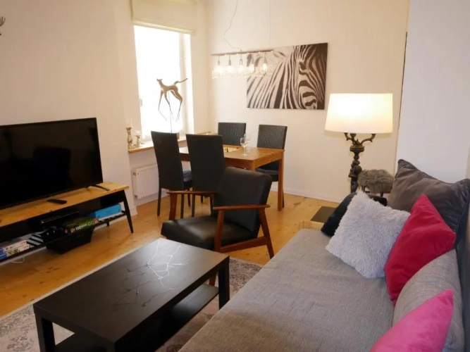 2 Bedrooms Apartment