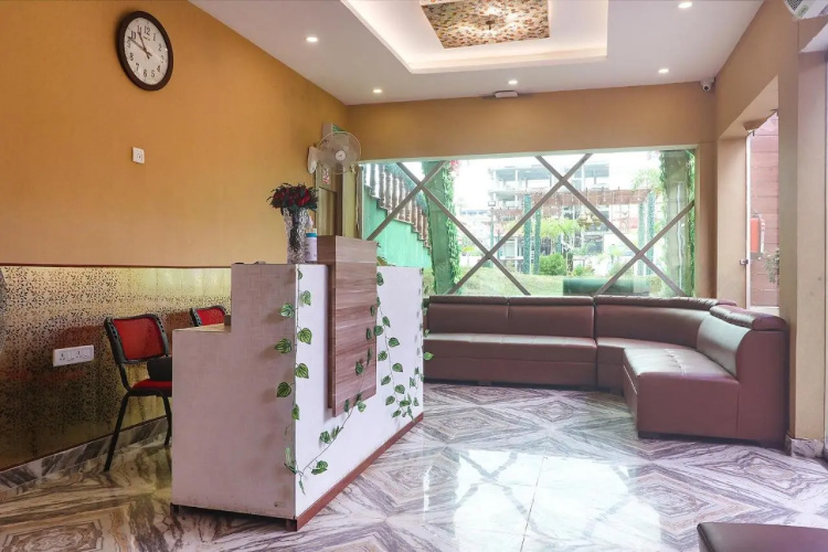 FabHotel Le Gardenia