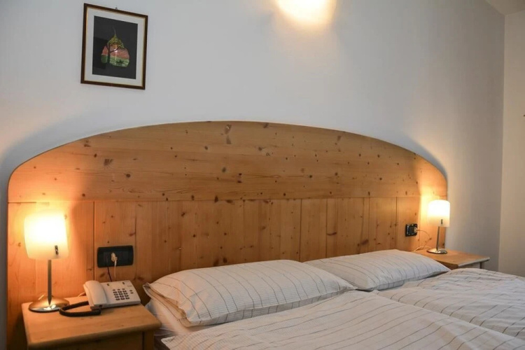 Hotel Mezzolago