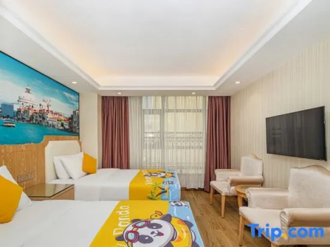 Deluxe Twin Family room