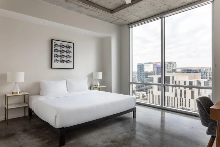 Austin Intriguing 2BD 2BA 2nd Street District Apartment
