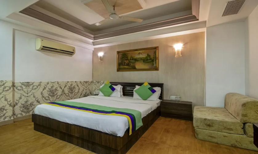Shri Krishna Palace