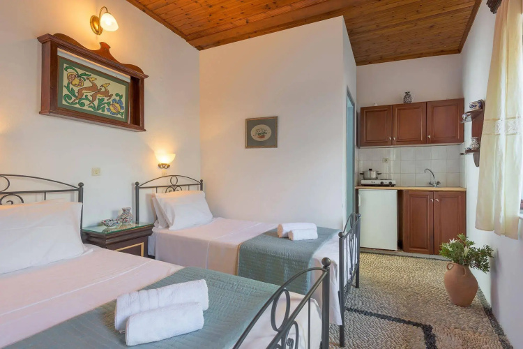 Erato Apartments