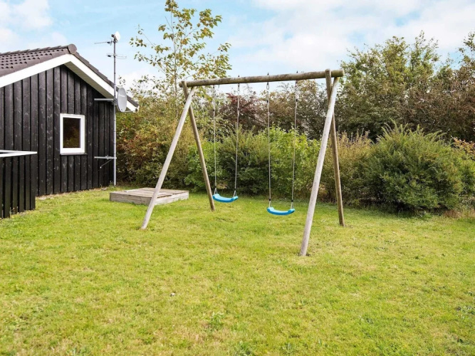 8 Person Holiday Home in Tarm