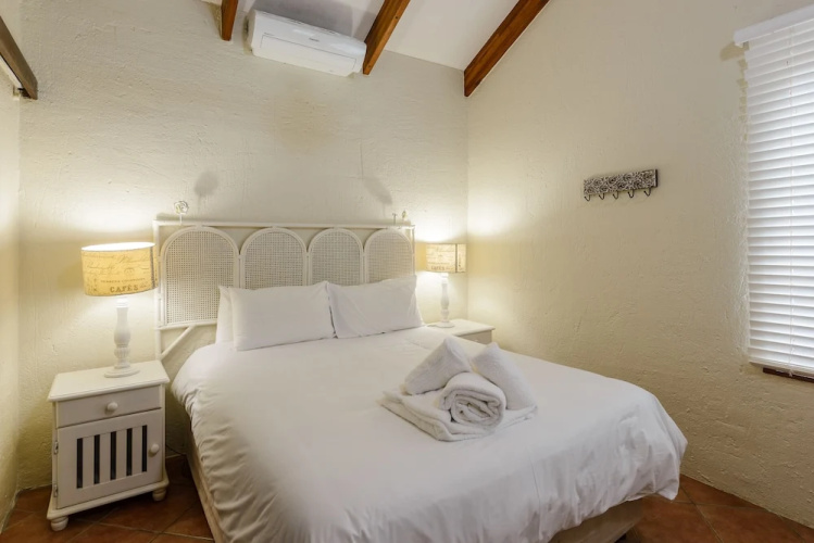 San Lameer Villa Rentals  2914