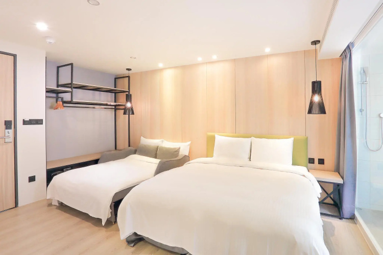 Green Hotel - West District
