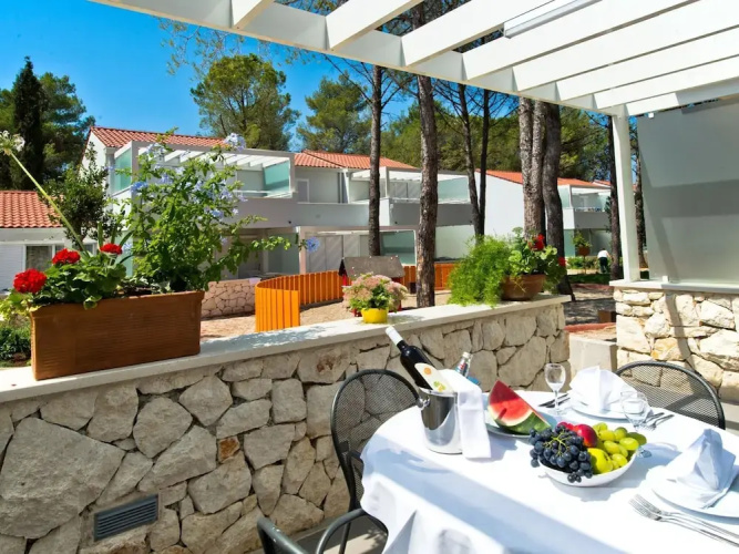 Zaton Apartment With Shared Pool
