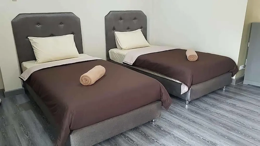 Standard Twin room with balcony
