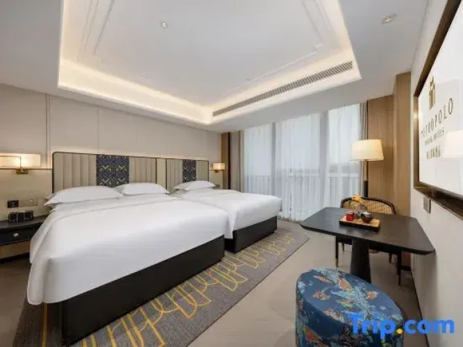 Deluxe Family Suite with view