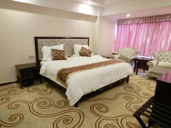 HaikouTWELVE OAKS HOTEL