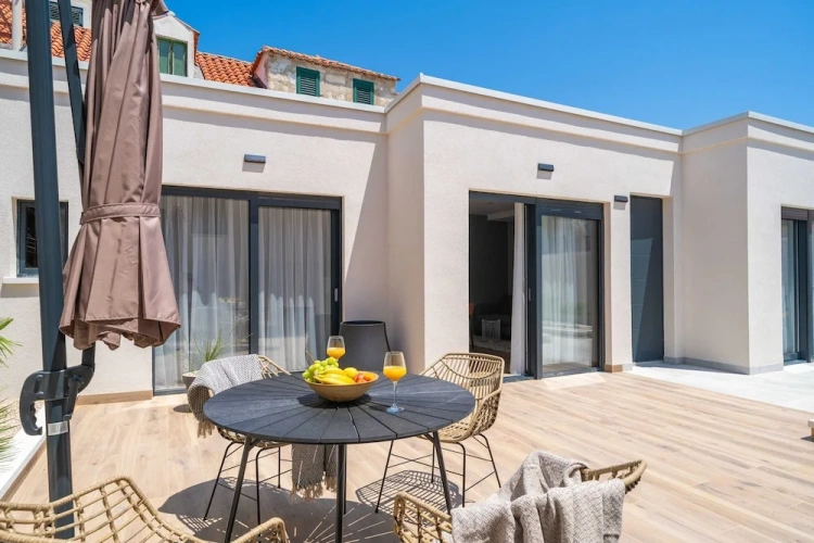 1 Bedroom Luxury Apartment