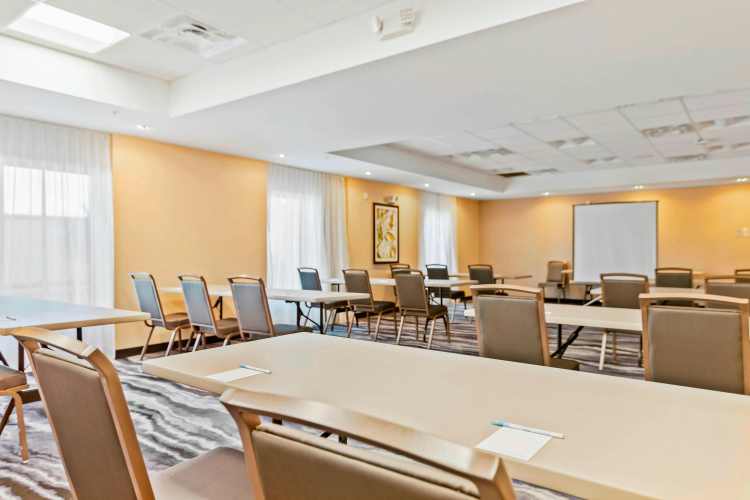 Fairfield Inn & Suites St Petersburg North photo 18