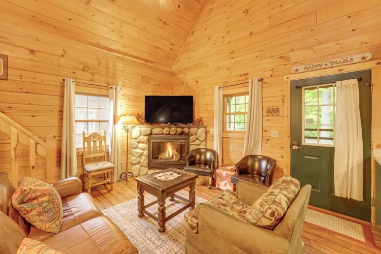 2 Bedrooms Cottage