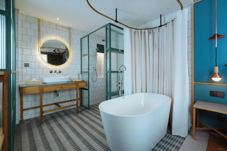 Kloe Hotel