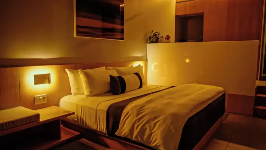 Frame Hotel - SoCo