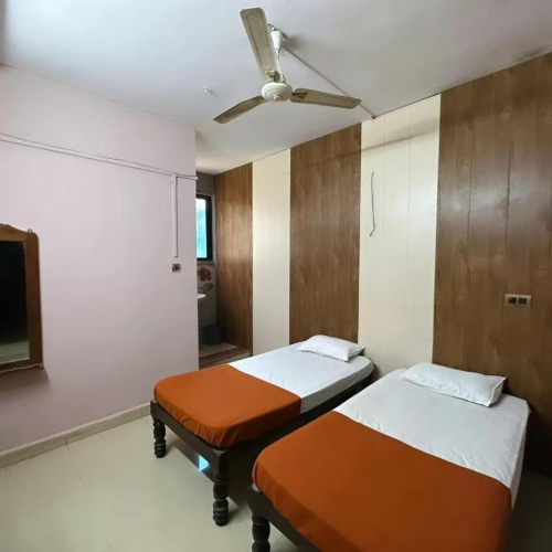 Shree Lodge