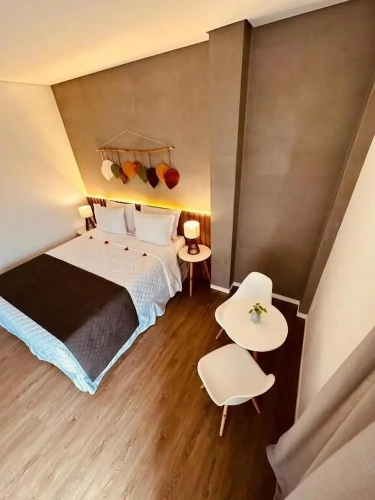 Standard Triple room with courtyard view