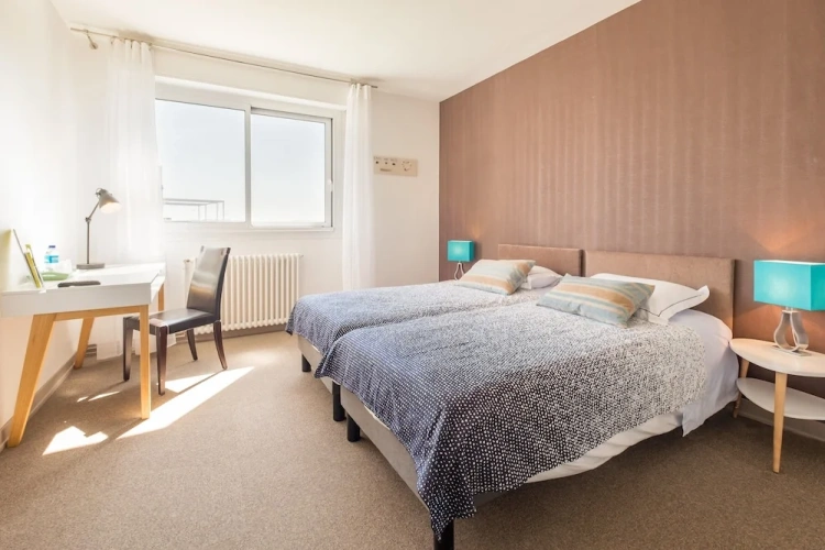 Standard Twin room with ocean view