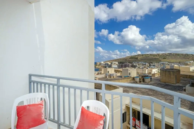 Apartment with balcony