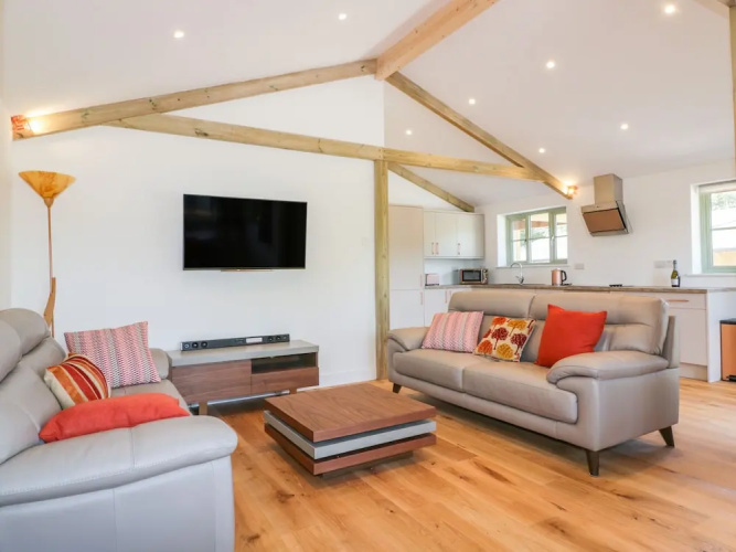 2 Merlin Lodge