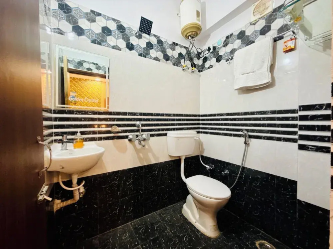 Hotel Golden Crystal