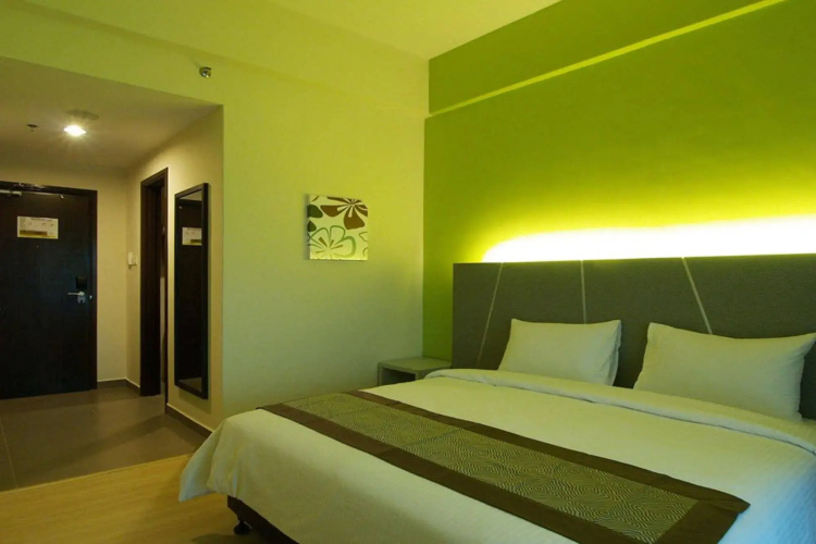 Marvelux Hotel