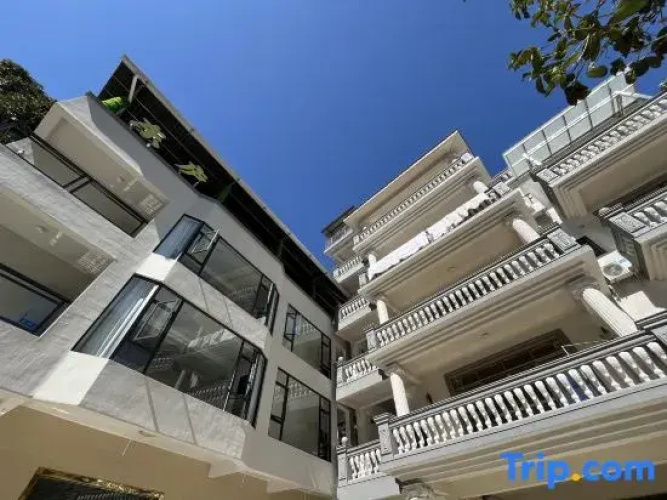 Donglu Mountain Villa