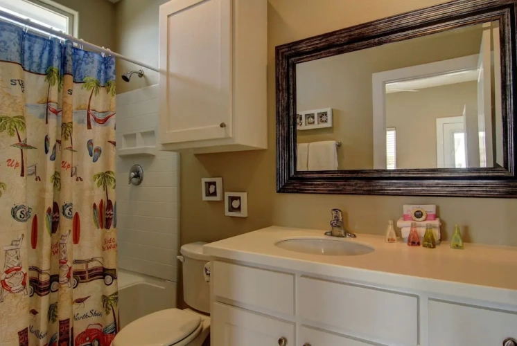 4 Bedrooms Cottage