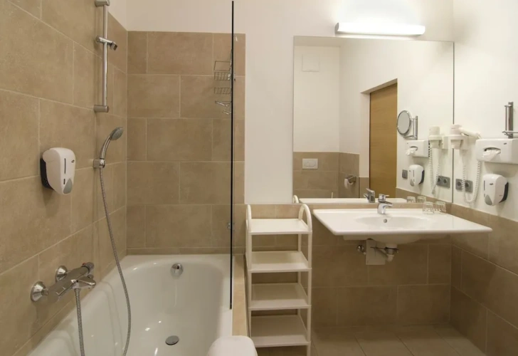 Standard Triple room with balcony
