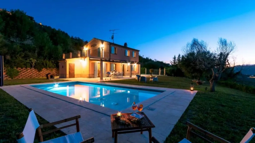 3 Bedrooms Villa