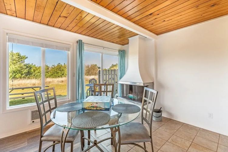 Pacific Surf Condos