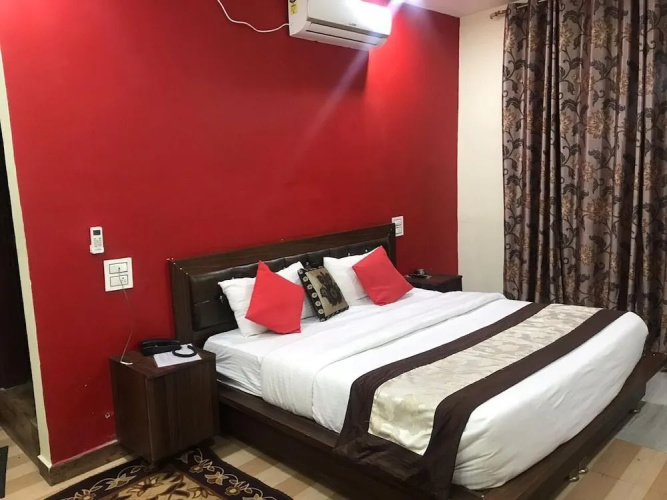 Hotel Grand Raga
