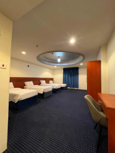 Al Farabi Hotel