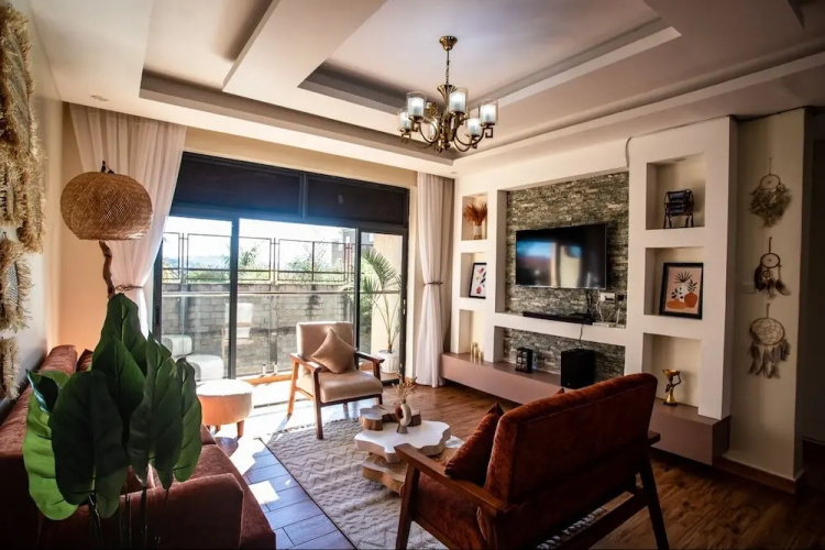 Akiiro Homes