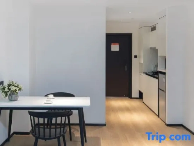 1 Bedroom Suite