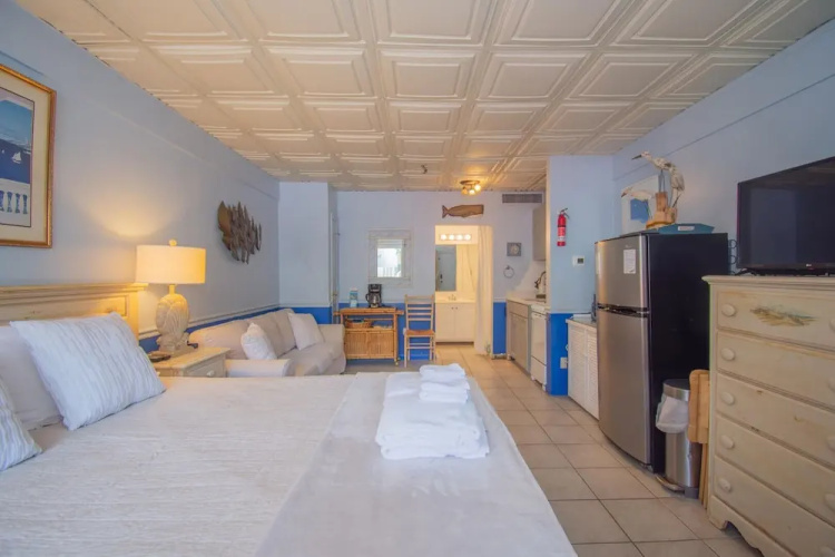 512 Sunsuites