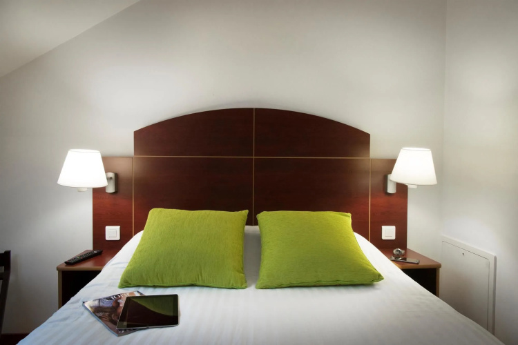 Hotel Kyriad Direct Roanne