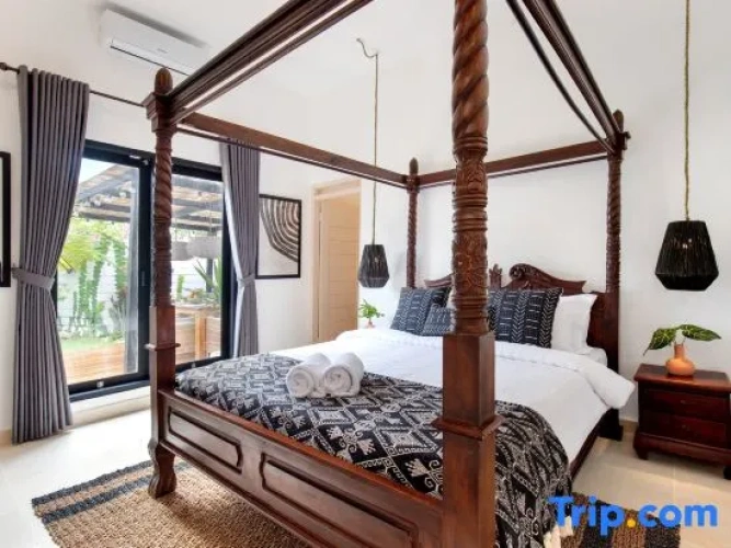 3 Bedrooms Villa