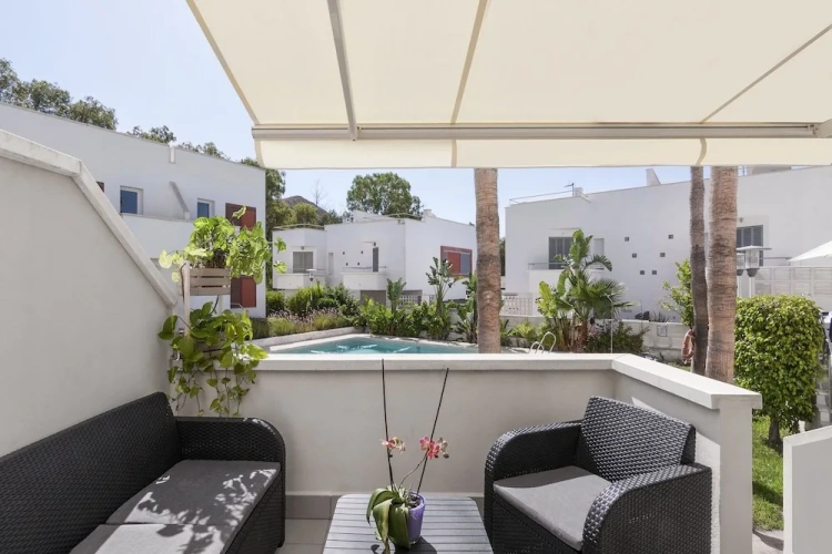 Standard Twin Apartment with pool view