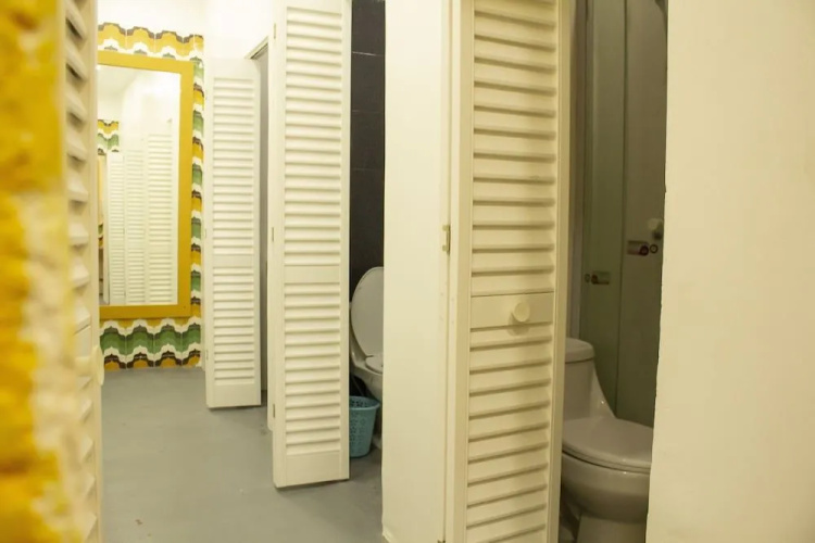 Birds Hostel