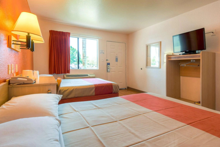 Motel 6 San Diego - El Cajon photo 17