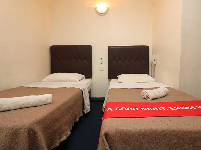 Veenai Hotel