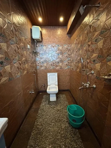 Ratna Villa Inn