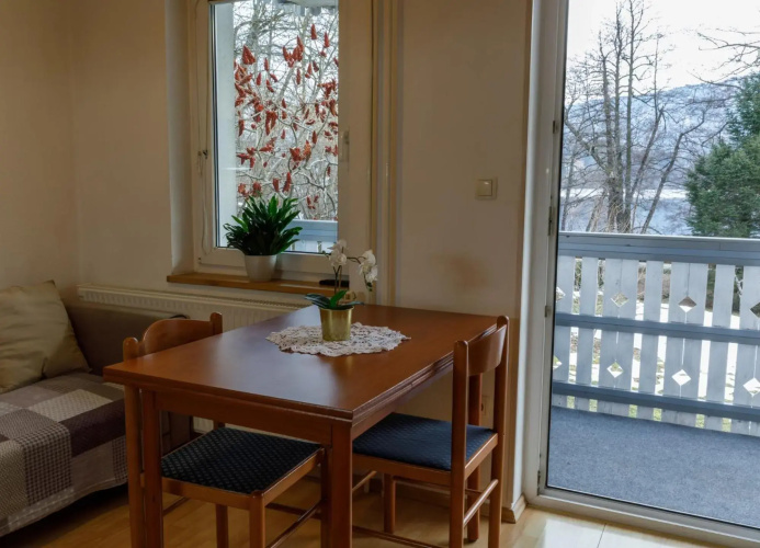 Lake House Sebanc