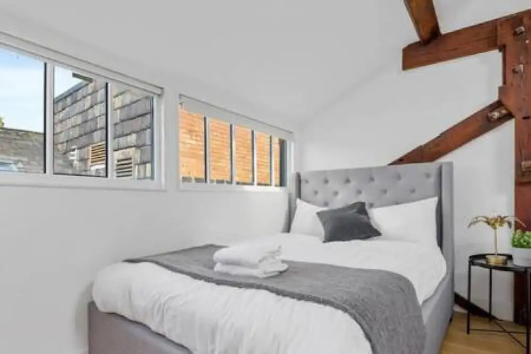 Host Stay The Cavern Quarter Loft