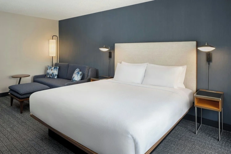 1 Bedroom Suite