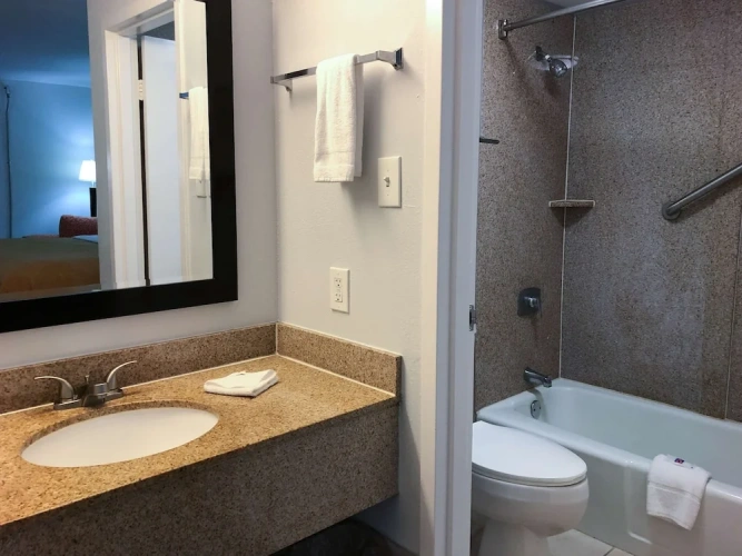 Standard Double Suite