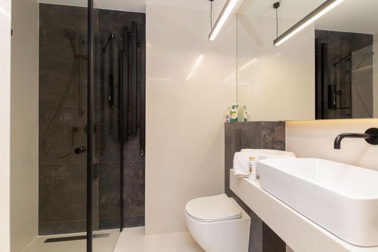 1 Bedroom Double Apartment
