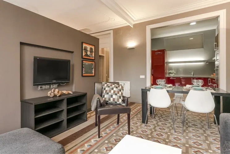 2 Bedrooms Apartment with balcony and with city view